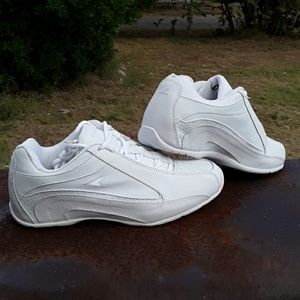 NWB Power Cheer Bolt Shoes